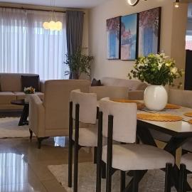King square holiday home, hotel u gradu Eldoret