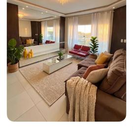 Apartamento panorâmico 3 qrt 3 banh 2 ar