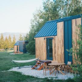 WildKind Nature Retreat, hotel v destinaci Sărişor