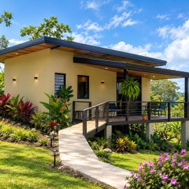 Laguna Hule Lodge