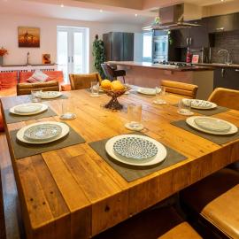 Stunning 5 bed 3 bathroom in Headingley