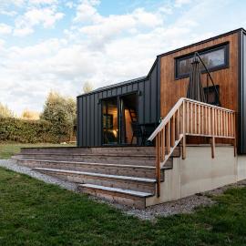 Tinyhouse Na Zemi, hotel a Žďár nad Sázavou