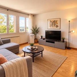 Cette Maison est la Vôtre