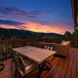 Lazy Bear Lookout - Amazing Views, Hot Tub, Game, Room, Pool Table, Pet Friendly