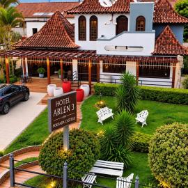 ARLEN 3 Pousada Castelo, hotel i Careaçu