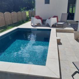 Espace D'Lys - T2 cosy avec piscine privée au cœur de la Martinique, hotel a Ducos