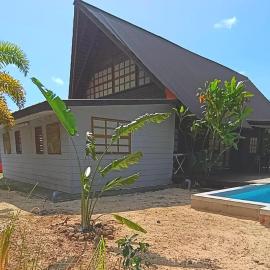 Moorea Pool & Lagoon House