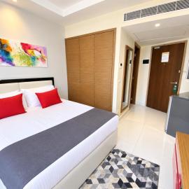 The Ray Hotel and Studios