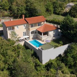 Villa Coridigo - Unique High Position, Panorama Nature View, Cozy Dining Terrace, Fenced Property