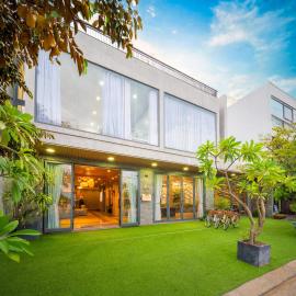 Pinky Beach Villa