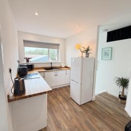 Modern Apartment - Private Parking - River View, hotel en Flushing