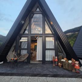 Golden Spa A-Frame 1