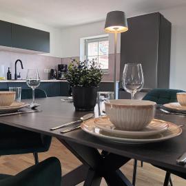Viesnīca Große Maisonette mit Burgblick und Badewanne pilsētā Štolpene