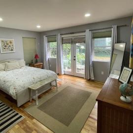Charming private en suite in SW Portland