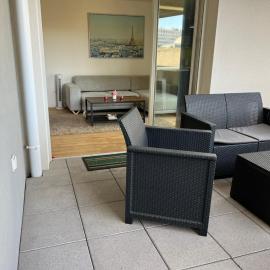 Havre paisible pres de Paris - Terrasse vue jardin avec oiseaux, parking double portail et ascenseur direct, Metro 13 a 6 min a pied