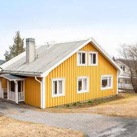 Corporate Housing Sollefteå Kramfors With Garage، فندق في كرامفورس