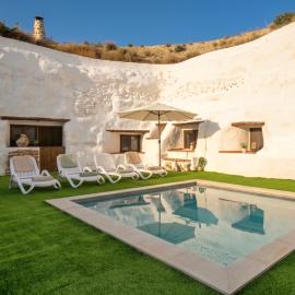 Casa CUEVA CASCAMORRAS "Capricho Andaluz"