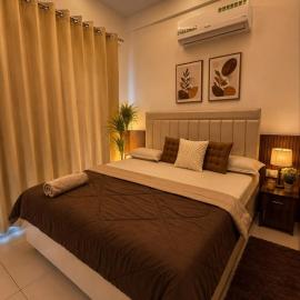 The Ninth I Luxuary Stay in Mohali, hotel v mestu Lāndrān