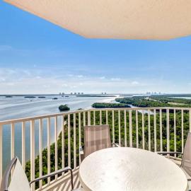 Lovers Key Resort 901