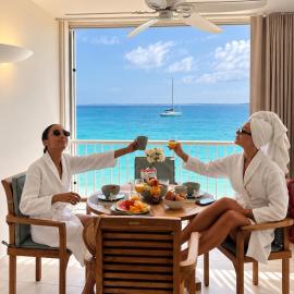 Grand Case Beachfront Apartment, Perfect for a couple looking a romantic Gateway, hotel v mestu Grand Case