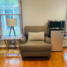 B1 A private room in Naperville downtown with desk and Wi-Fi near everything