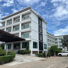 Southgate Residence Hotel - SHA Certified，春蓬的飯店