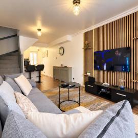 Orpington Cozy Hideaway 2 Bedroom apartment with garden and free Parking