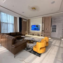 Luxury 4BR in Lekki Phase with Rooftop & Gym