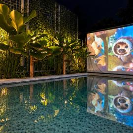 Soak Screen Urban Hideaway