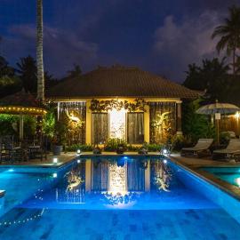 Villa Gusmania โรงแรมในจันดีดาซา