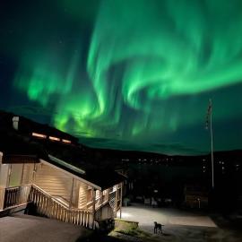 Aurora Sea Lodges、Karpbuktのホテル