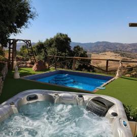 Casa KiSi Rural Boutique Bed & Breakfast, hotelli kohteessa Colmenar