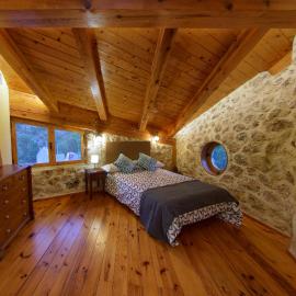 Casa Rural Alto Tajo, hotel u gradu Huertapelayo