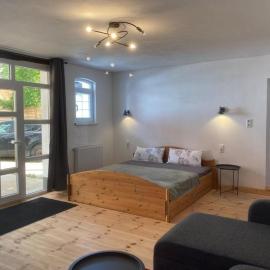 Wolf - Apartment für 1 - 3 Personen, hotel in Zernien