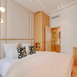 Aerel Hotel Paris، فندق في بلانياك