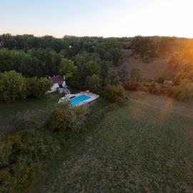 Gite Le Bonheur Payrac Lot 6p avec piscine près de Rocamadour et Sarlat, hotel i Payrac