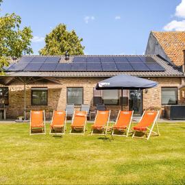 Ganzendrieshoeve - 3 Bedroom, 2 Bathroom Holiday Home with Large Garden, hotel in Rumst