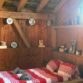 Rustic Barn Experience-Surrounded by Nature & Farm