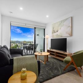 Spacious Panoramic 2BR Apartment, Parking and Views