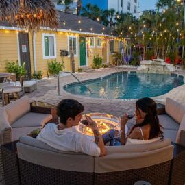 Steps to Beach, Heated Pool, Boutique Queen Studio