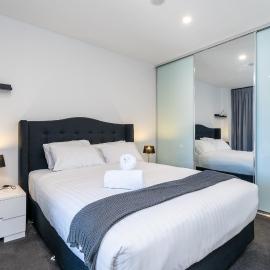 Park Avenue Apt in the Heart of the City