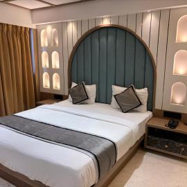 Bluebell Residency near Thane Railway Station, Hotel in Thane
