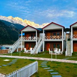 Grand Cottages Kalam, Hotel in Kārandūkai