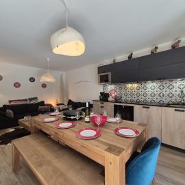 Chalet for 8 People - A Getaway in the Heart of the Alps