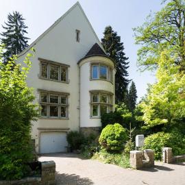 Atypical duplex of 100 m Avenue de Tervuren
