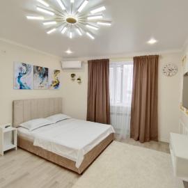 Башни Близнецы, Hotel in Oral