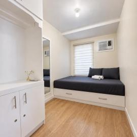 Urban Oasis for 7 with 200 mbps & Netflix