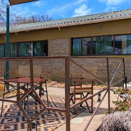 Authentic Mara Bush Cottages- Entire Vacation Property- Meals Included