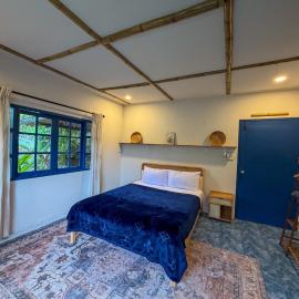 Azure Villa - 3BR - Private Garden&Great Location