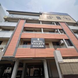 Hotel Violett Doors, hotel i Patna